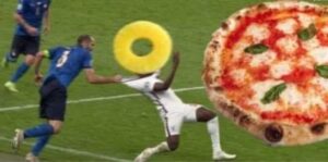 czy Włosi mają pizzę hawajską